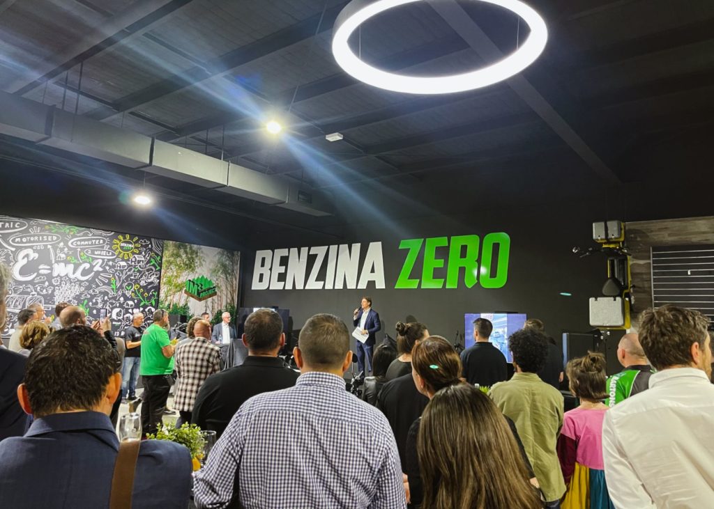 Benzina Zero Launch inside